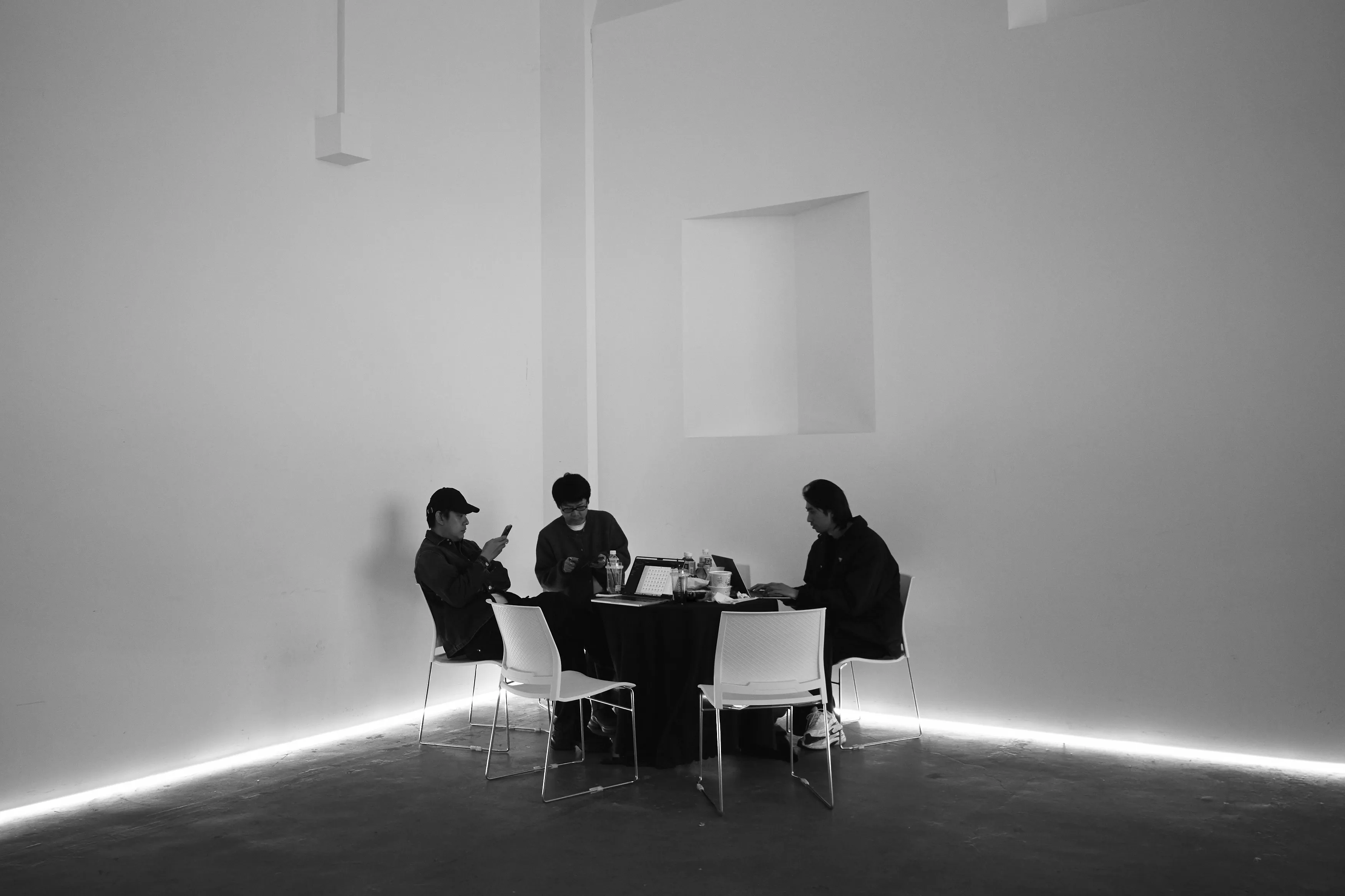 NARS 2025 MIXED PRODUCT SHOOT BTS PHOTO