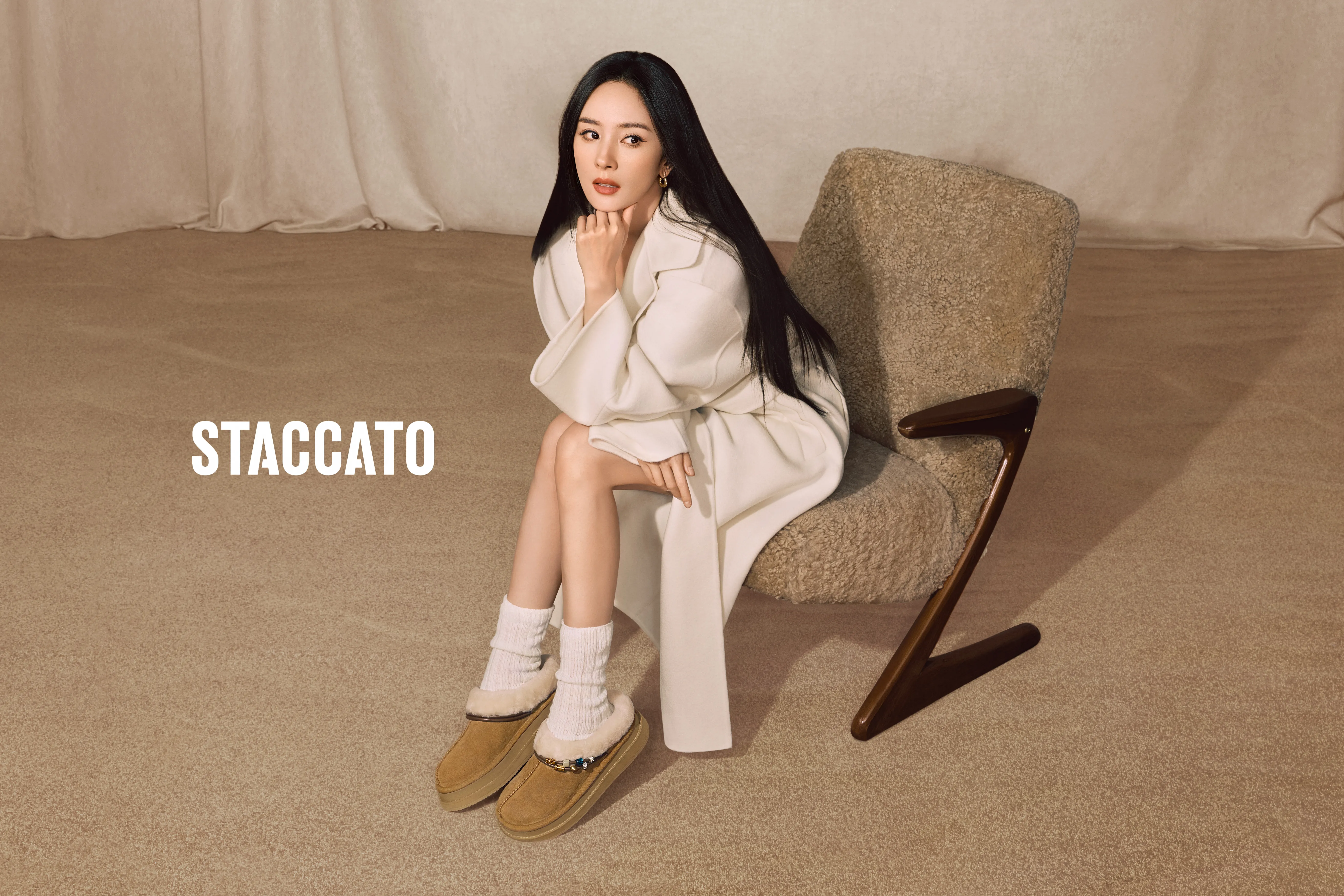 STACCATO FW25 CAMAPIGN WITH ACTRESS YANGMI