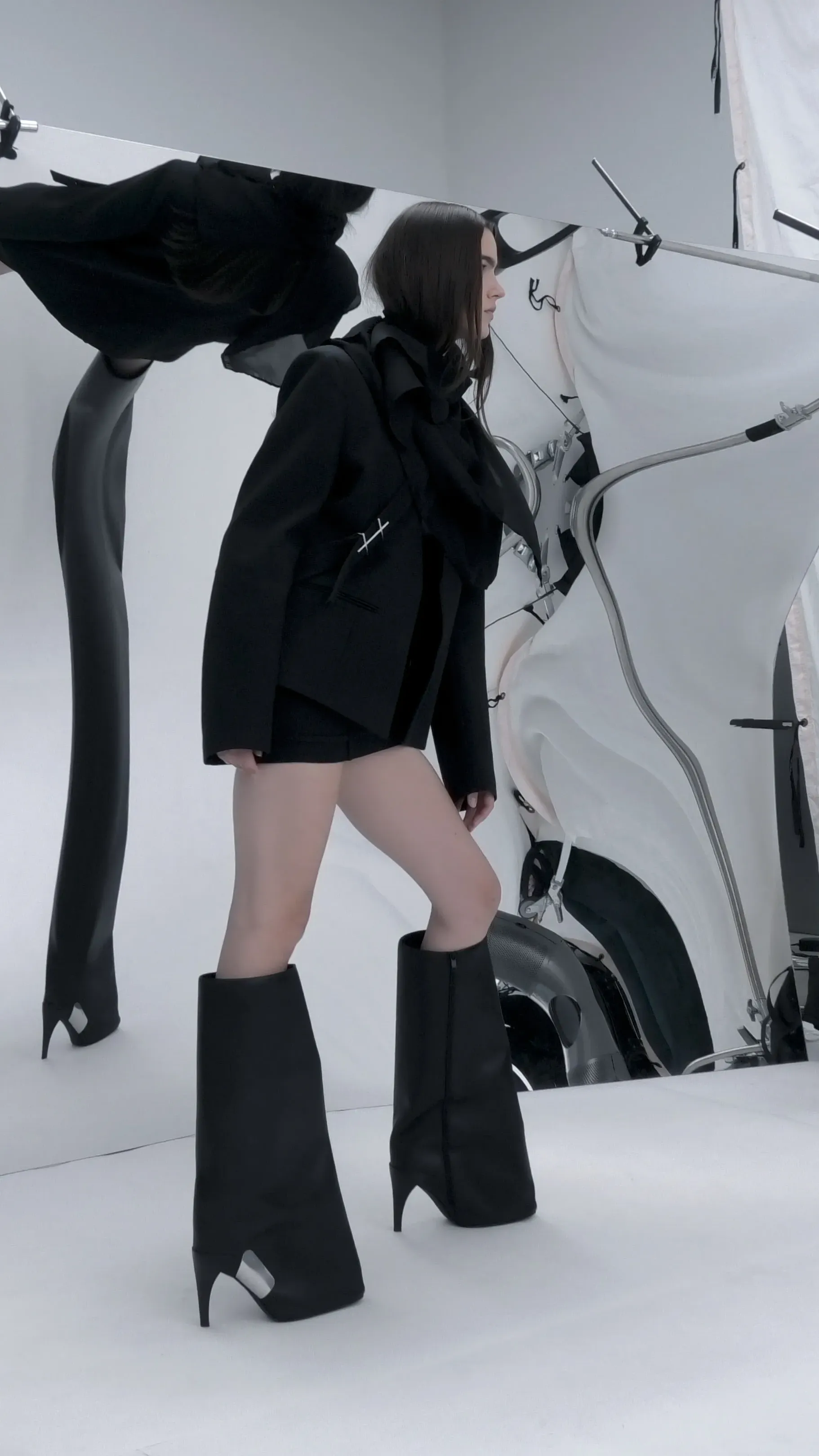 STACCATO X HELIOT EMIL CAPSULE COLLECTION BTS PHOTO